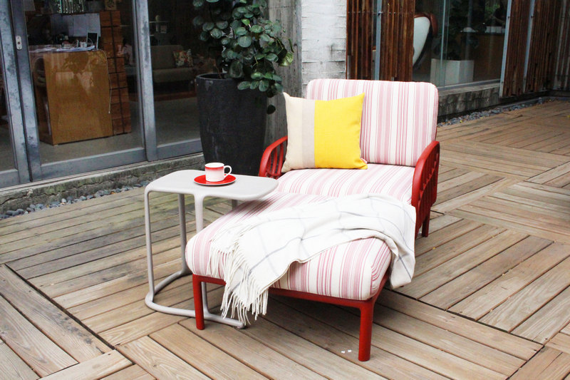 Laurel chaise lounge and Uno side table Laurel chaise lounge and Uno side table