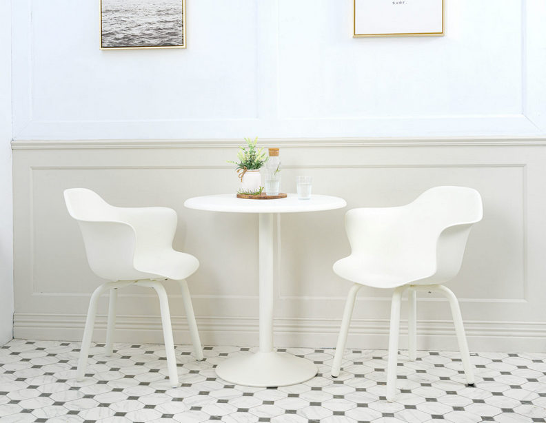 Dining Set: HERON-1 Table and Penguin Modern Chairs HERON-1 Table and Penguin Modern Chairs
