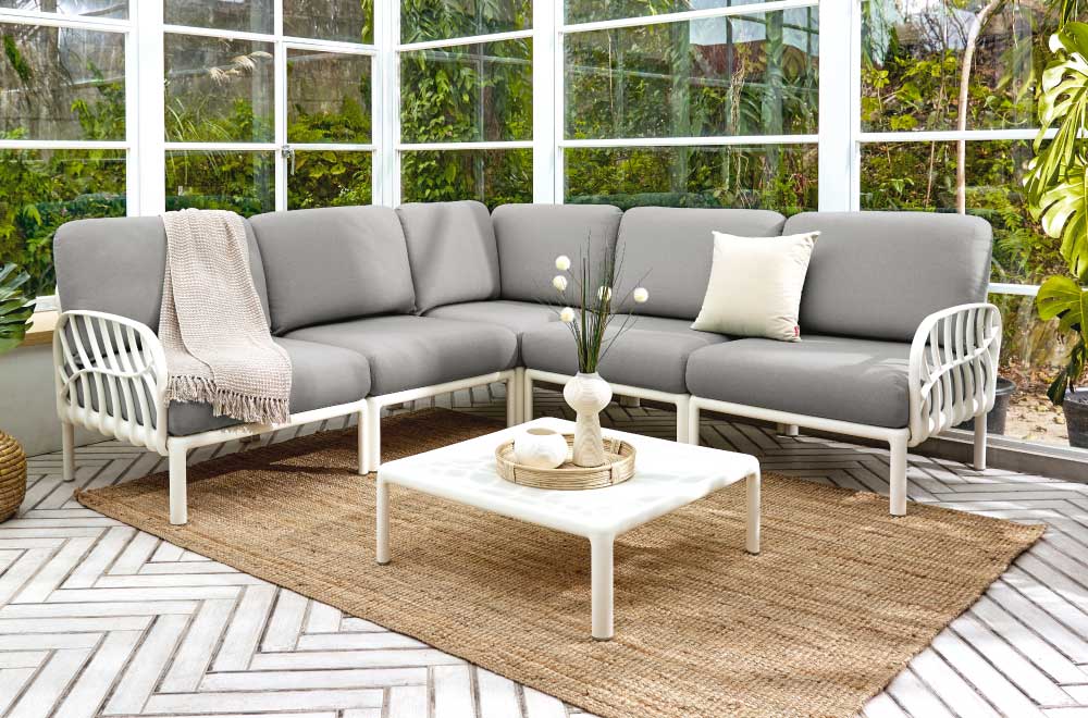 Laurel Sofa 7215