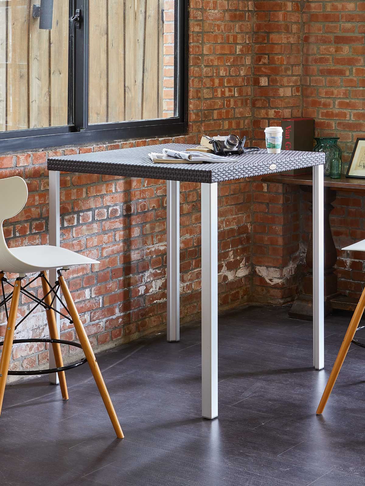 Oslo Bar Table