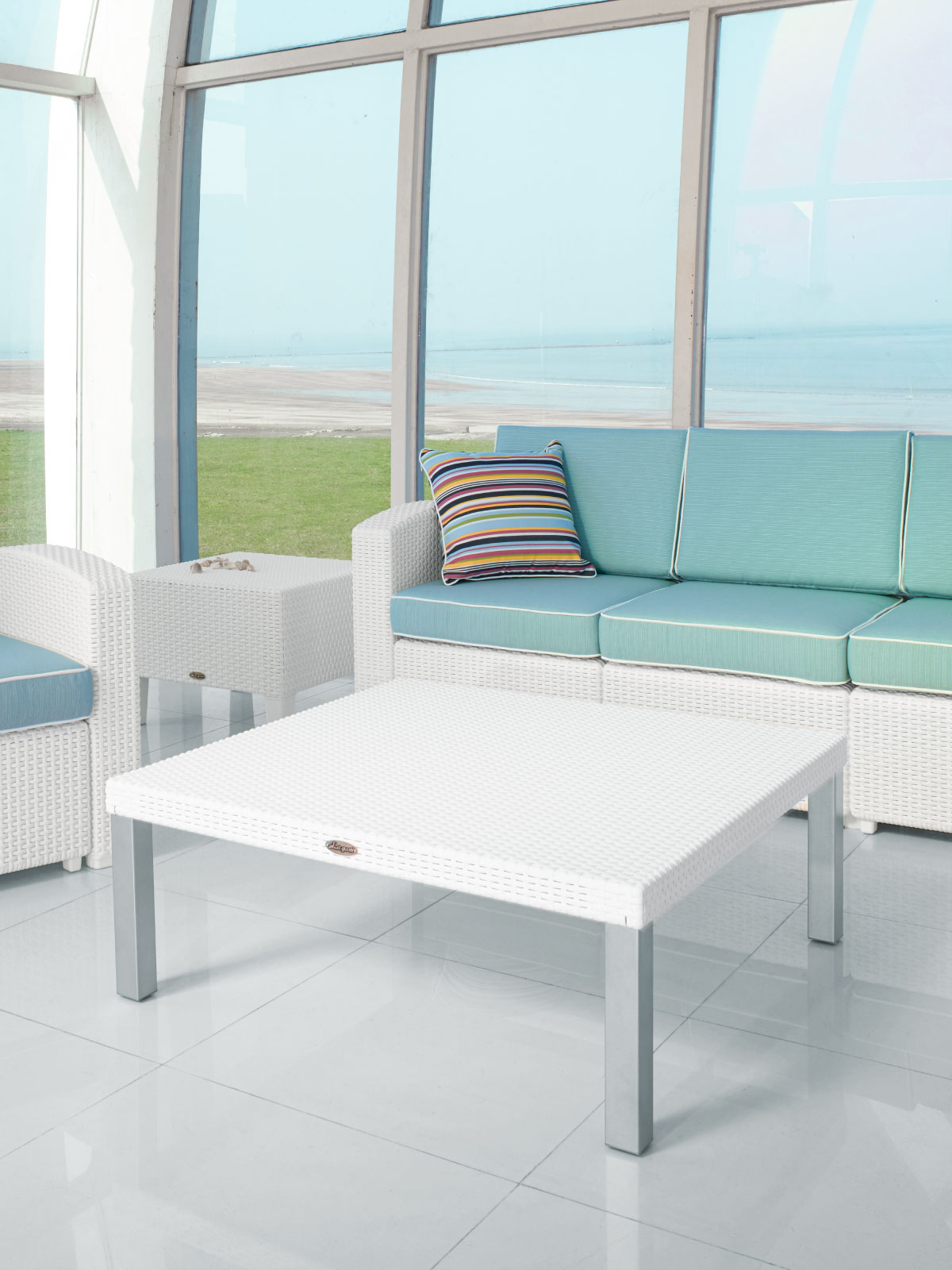 Oslo Dining Table