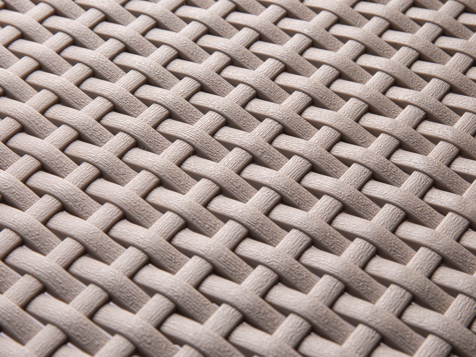 Oslo Family Dining Table detail