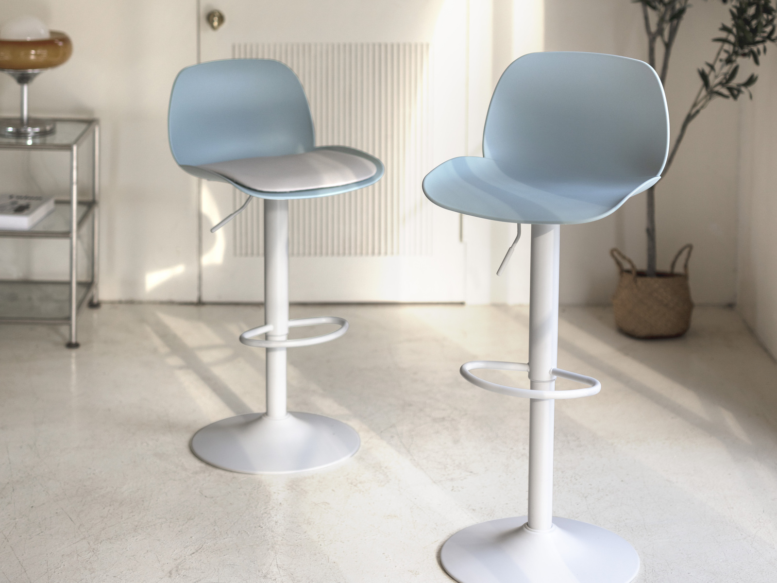 520a2903 K&ouml;ln Adjustable Bar stool - Lagoon Design Furniture