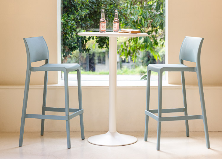 Sensilla Bar Stool