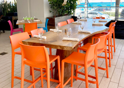 Contract Grade Furniture used for Restaurants & Cafés