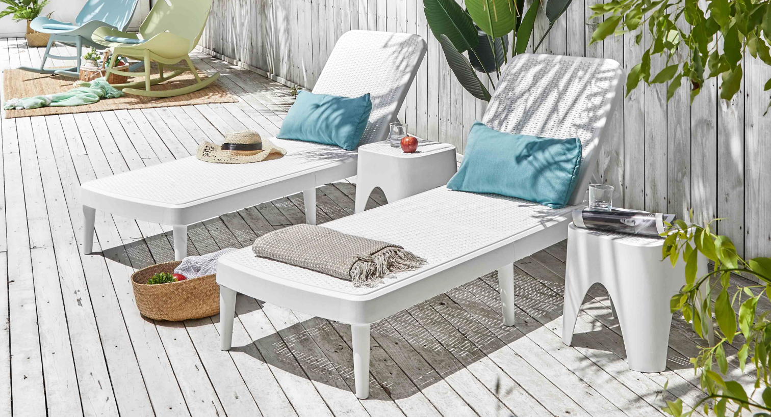 _1512x819_1-2_Outdoor_Chaise_Lounge Outdoor Chaise Lounges & Poolside Lounge Chairs