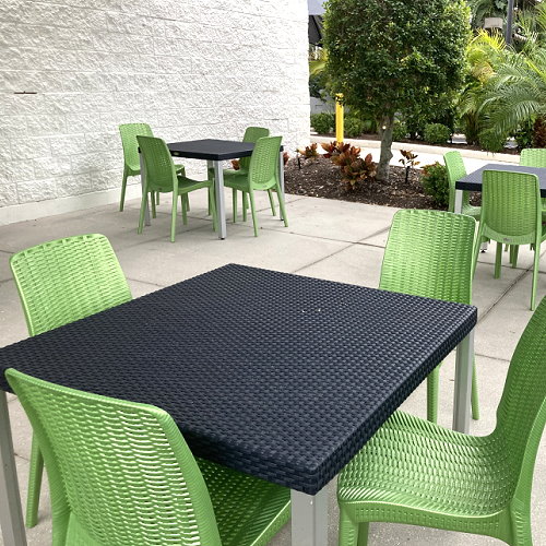 pic3s Crop Juice, Estados Unidos - Lagoon muebles de dise&ntilde;o