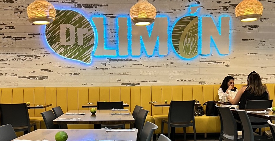 Dr Lim&oacute;n , USA