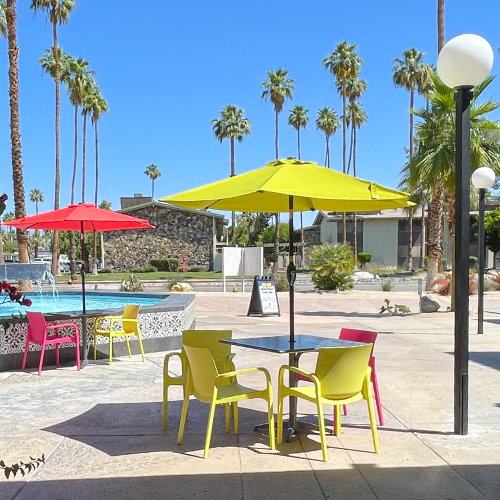 The_Social_Cafe_and_Play_Lounge_pic2s The Social Caf&eacute; and Play Lounge Palm Springs, Estados Unidos - Lagoon muebles de dise&ntilde;o