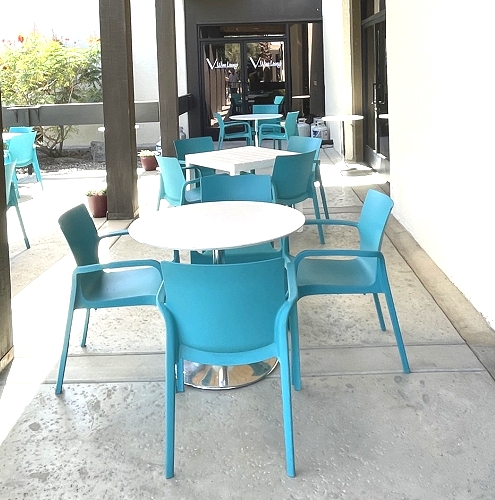 pic5s V Wine Lounge, USA - Lagoon Design Furniture