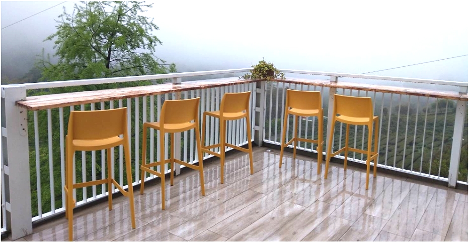 Sunrise Yunqi Teahouse , Taiwan