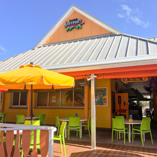 Frenchys_Outpost_Bar__Grill_pic3s Frenchy’s Outpost Bar & Grill Dunedin, USA - Lagoon Design Furniture