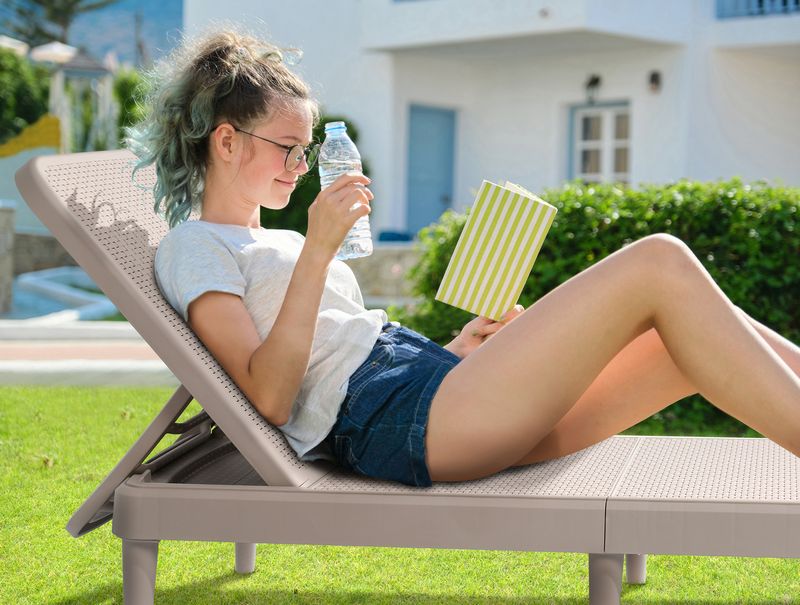 Tahiti chaise lounge