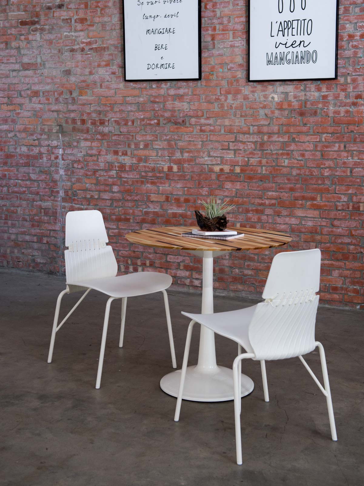 Zigozago Modern Accent Chair