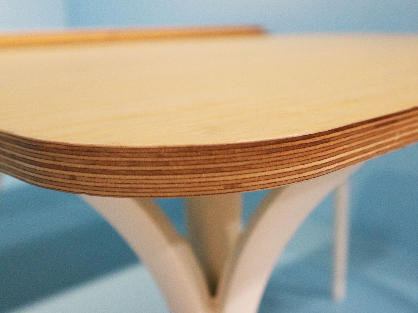 Chloe Table detail